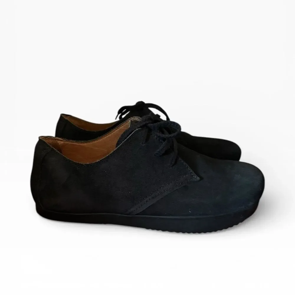 Earth Suede Shoes Men’s Size 10